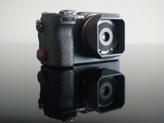 Viltrox AF 28mm Full Frame Chip Lens - Lens Hood